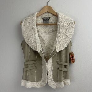 JOU JOU VEGAN LEATHER FAUZ SHEARLING LINED FITTED CREAM / LIGHT TAN VEST…